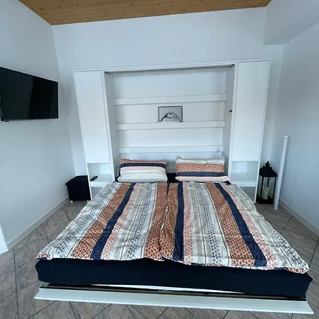 2 Schlafzimmer, Whirlpool, Sauna Und Netflix-projektor 公寓 *